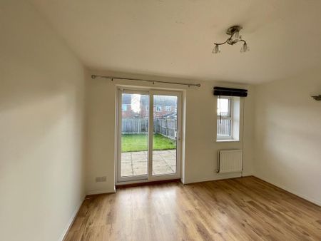 2 bedroom semi-detached house to rent - Photo 2