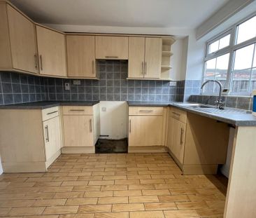 2 bedroom townhouse to rent - Photo 6