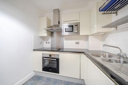 1 bedroom flat to rent - Photo 4