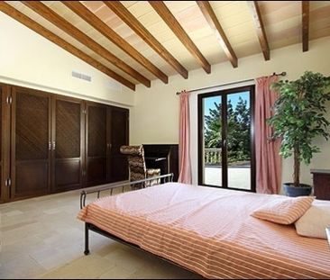 Luxury new built country house in idyllic location in Alaro - Photo 3
