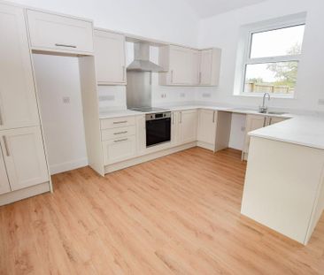 2 bedroom terraced bungalow to rent - Photo 3