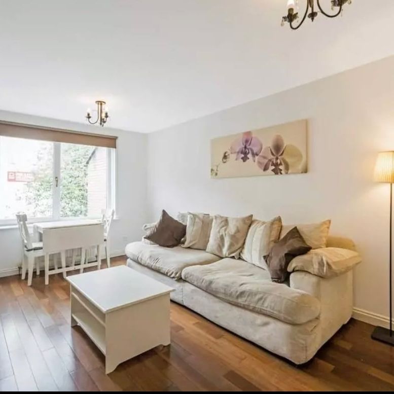 2 Bed Flat, Glasgow, G11 - Photo 1