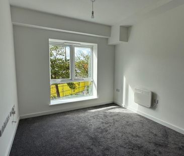 1 bedroom Flat To Let - Photo 5