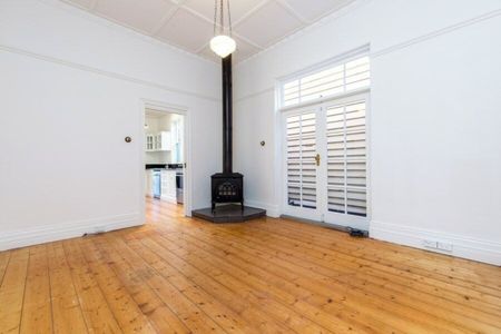 CHARMING EDWARDIAN IN FABULOUS LOCATION - Photo 2