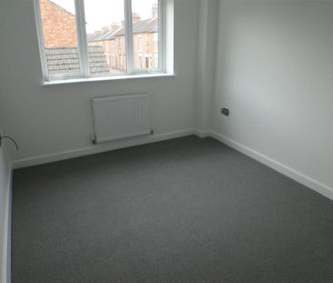 2 bedroom maisonette to rent - Photo 4