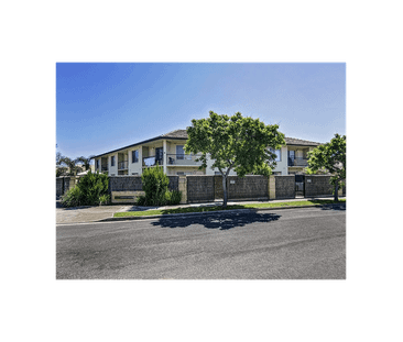 Modern & Easy Living Between the City and the Sea - Photo 1