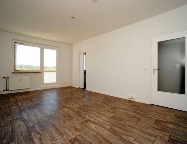 Helle 3-Raum-Wohnung mit großem Balkon & Aufzug! - Photo 1