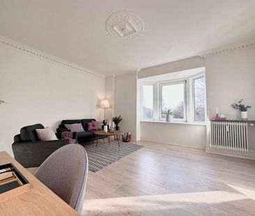 Charmerende lejlighed med stuk en-suite - Foto 6