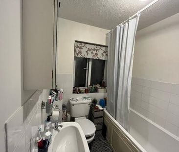 2 bedroom semi-detached house to rent - Photo 6