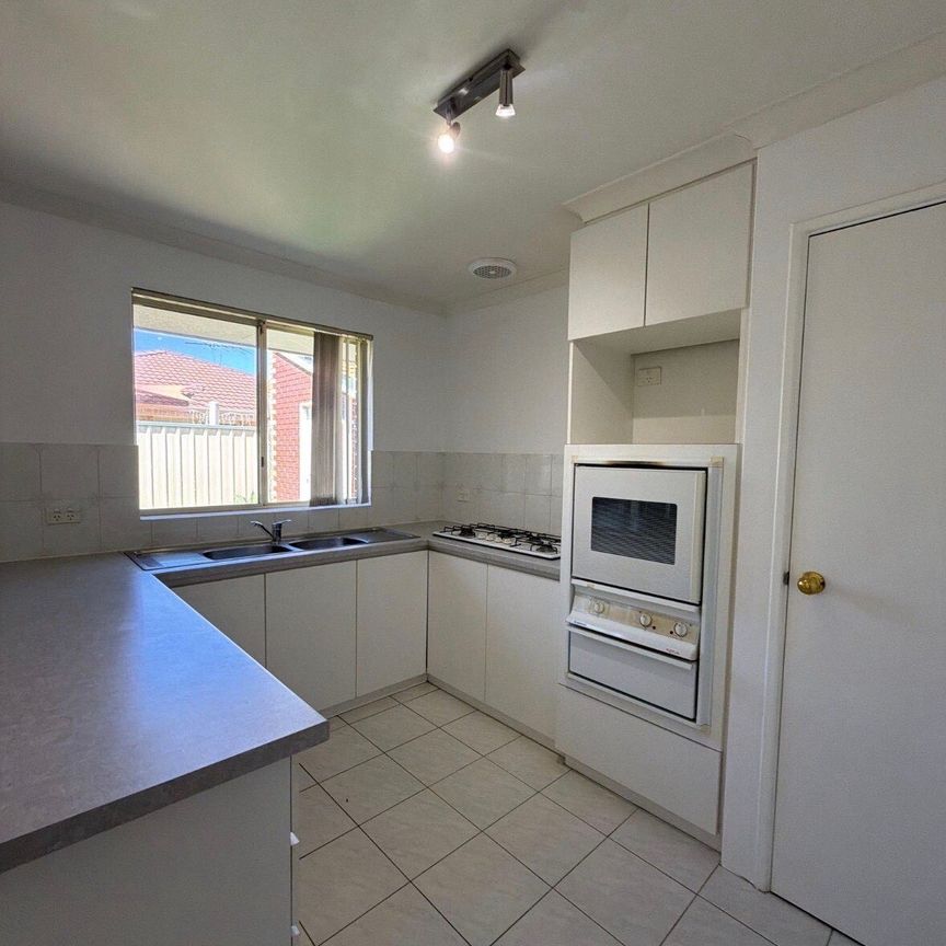 Osborne Park - Photo 1