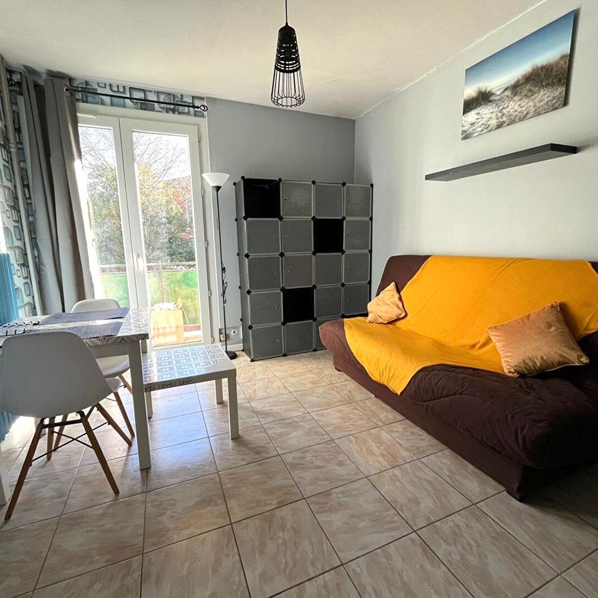 Location Appartement 1 pièce 17m² - Photo 1