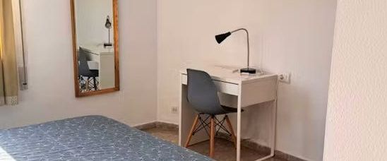Carrer de Fuencaliente, Valencia, Valencian Community 46023 - Photo 1