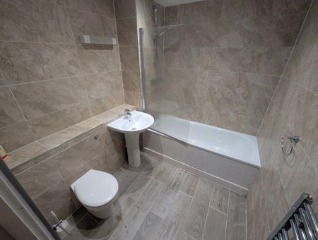 3 bedroom apartment to rent - Photo 5