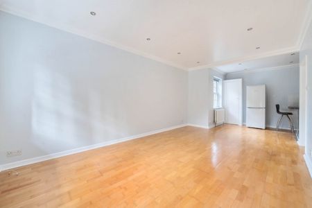 Bulstrode Court, Gerrards Cross,SL9 - Photo 2