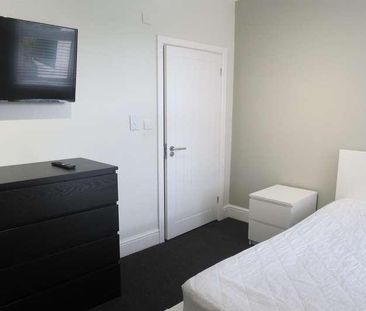 Bedroom Detached House In Winton, BH9 - Photo 5