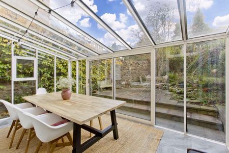 Room in a Shared Flat, Carlton Terrace, EH7 - Photo 3