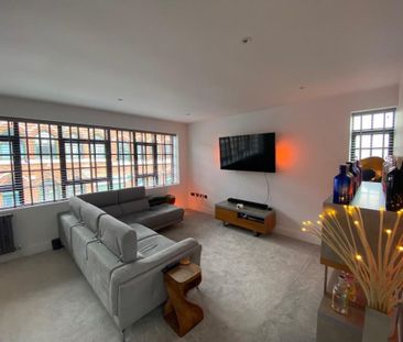 3 bedroom end of terrace house to rent - Photo 1