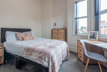 1 bedroom in a house share to rent - Photo 5