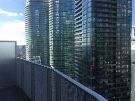 For Lease - 100 Harbour Street Unit# 4103, Toronto, Ontario - Photo 2