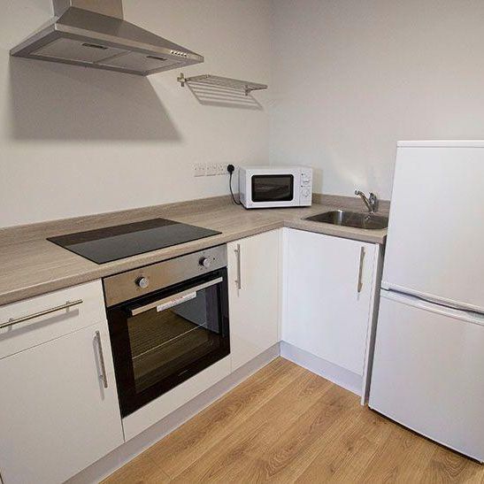 Studio to rent - Photo 1