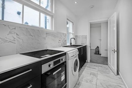 3 bedroom apartment to rent - Photo 2