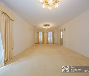 Exquisite Family Living: Luxury Home near GWSC and The Glen - Photo 1