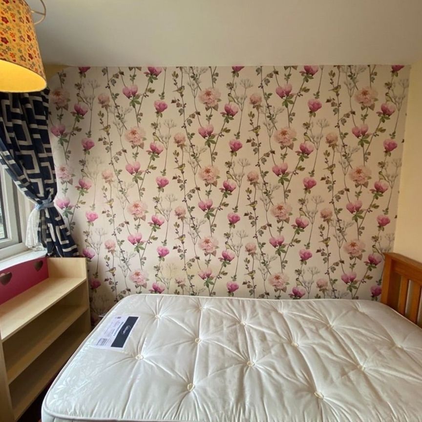 Room in a Shared House, Arley Moss Walk, M13 - Photo 1