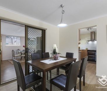 4 Bedroom plus ENORMOUS extra game room house in Sunnybank Hills $6... - Photo 4