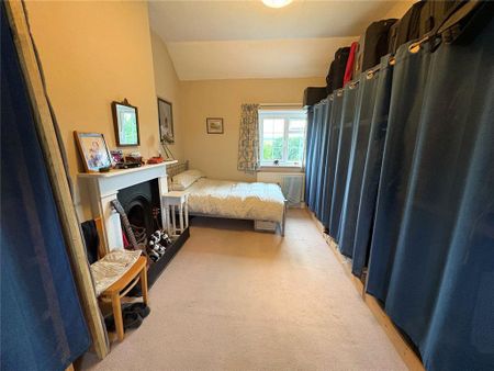 4 bedroom detached house to rent - Photo 4