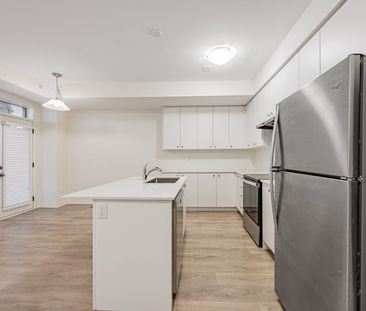 For Lease - 32 Emmas Way, Whitby, Ontario - Photo 6