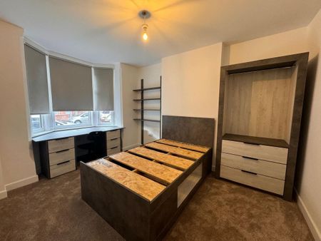 8 Leopold Street - Stunning 3 bed Loughborough - Photo 2