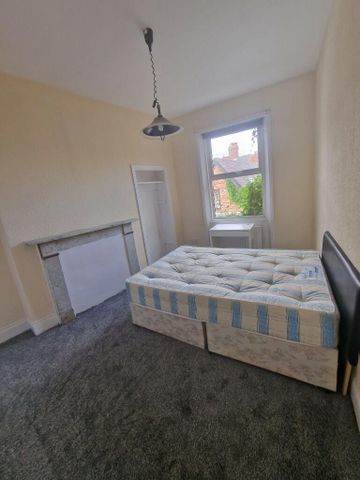 7 bedroom maisonette to rent - Photo 2