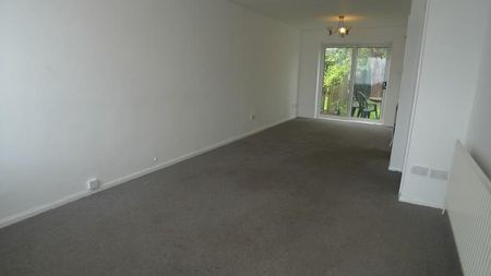 3 bedroom terraced house to rent - Photo 2