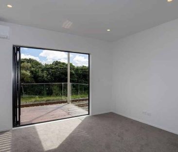 3 Bedroom + 3.5 Bathroom, Mount Albert - Photo 5