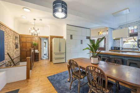 3 bedroom flat to rent - Photo 4