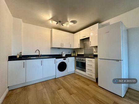 2 bedroom flat to rent - Photo 3