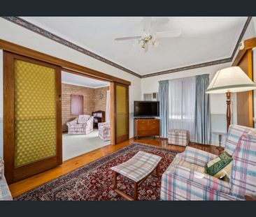 Hi, I’m comfortable, convenient living with endless potential in th... - Photo 4