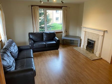 3 bedroom apartment to rent - Photo 2