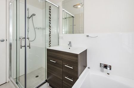 10 Inveraray Close, Canning Vale WA 6155 - House For Rent | Domain - Photo 3