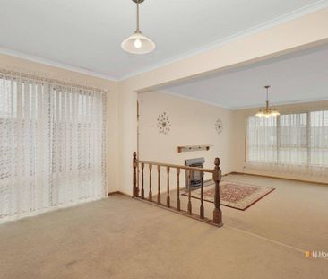 Family Home in Sheffield - Photo 2