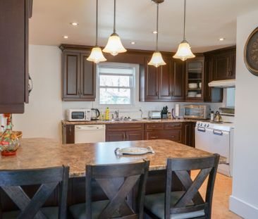 For Lease - 4046 Main Street, Niagara Falls, Ontario - Photo 4