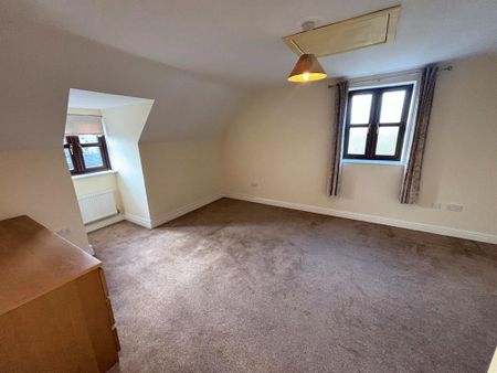 3 bedroom semi-detached house to rent - Photo 5