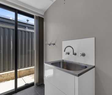 Lovely 3 Bedroom House in Baldivis - Photo 5