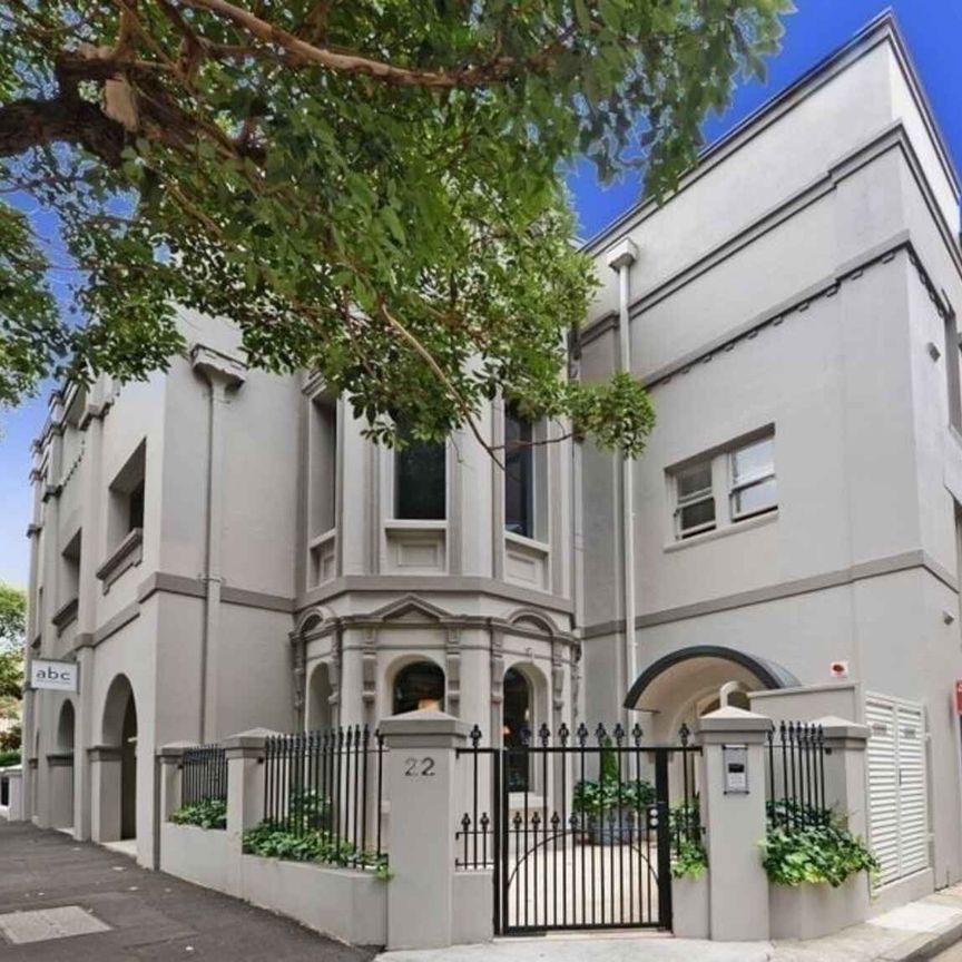 9/22 Rockwall Crescent Potts Point - Photo 1