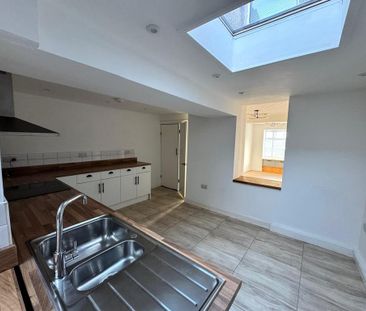 2 bedroom terraced house to rent - Photo 6