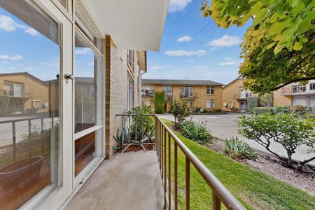 19/31 Barnsbury Road, Deepdene VIC 3103 - Apartment For Rent | Domain - Photo 2