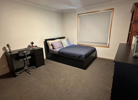 Lovely Three Bedroom Wodonga Home - Photo 2