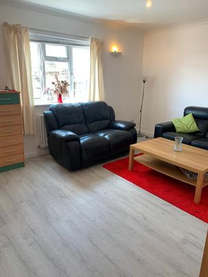 3 Bed Maisonette, Hornsey Road, N19 - Photo 1