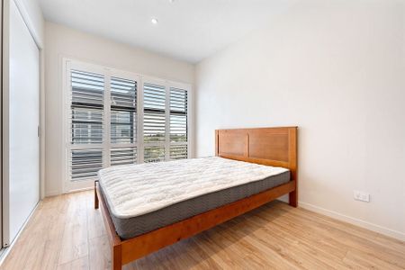 Fully Furnished Modern Apartment - Photo 3