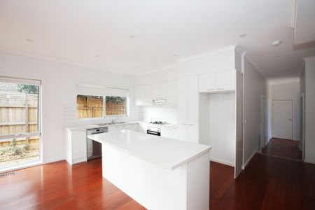 Spacious Family Home - Photo 5
